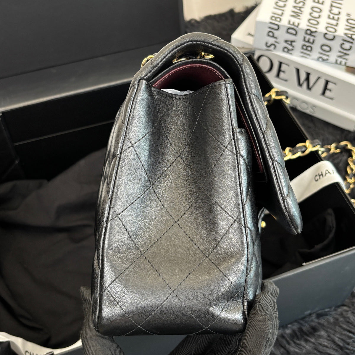 Chanel - Classic Flap Jumbo - Leather - Black - (medium)