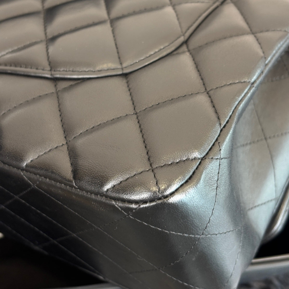 Chanel - Classic Flap Jumbo - Leather - Black - (medium)