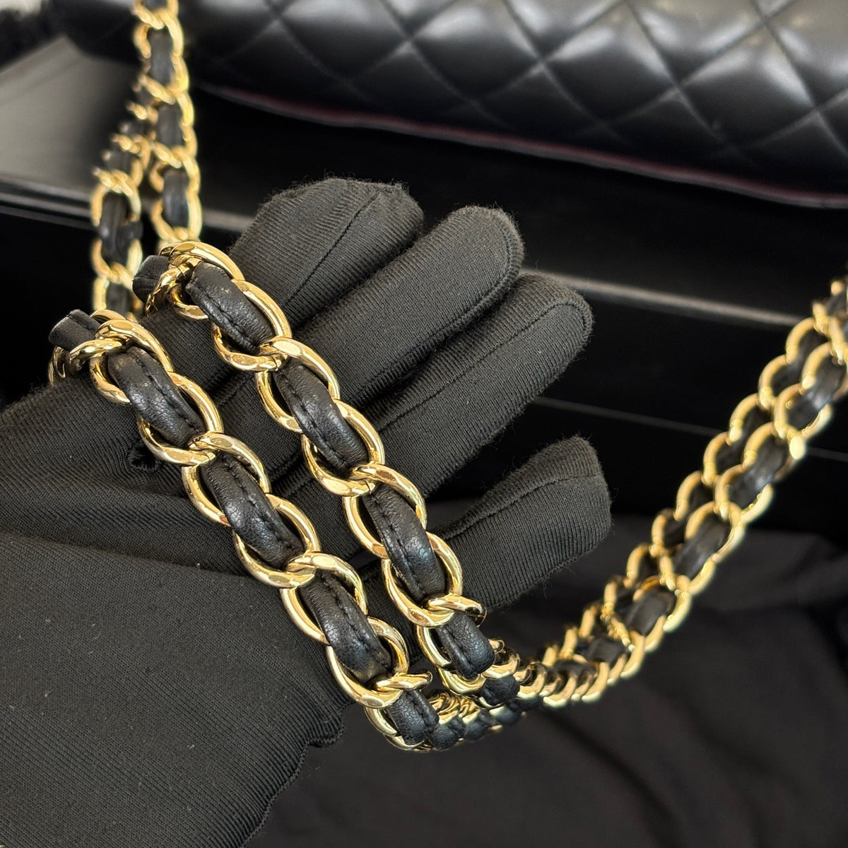 Chanel - Classic Flap Jumbo - Leather - Black - (medium)