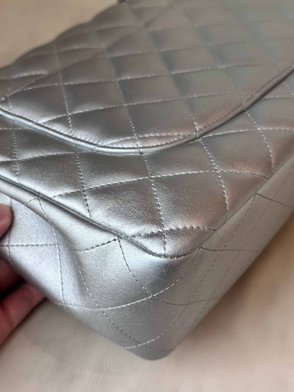 Chanel - Classic Flap Jumbo - Leather - Silver - (large)