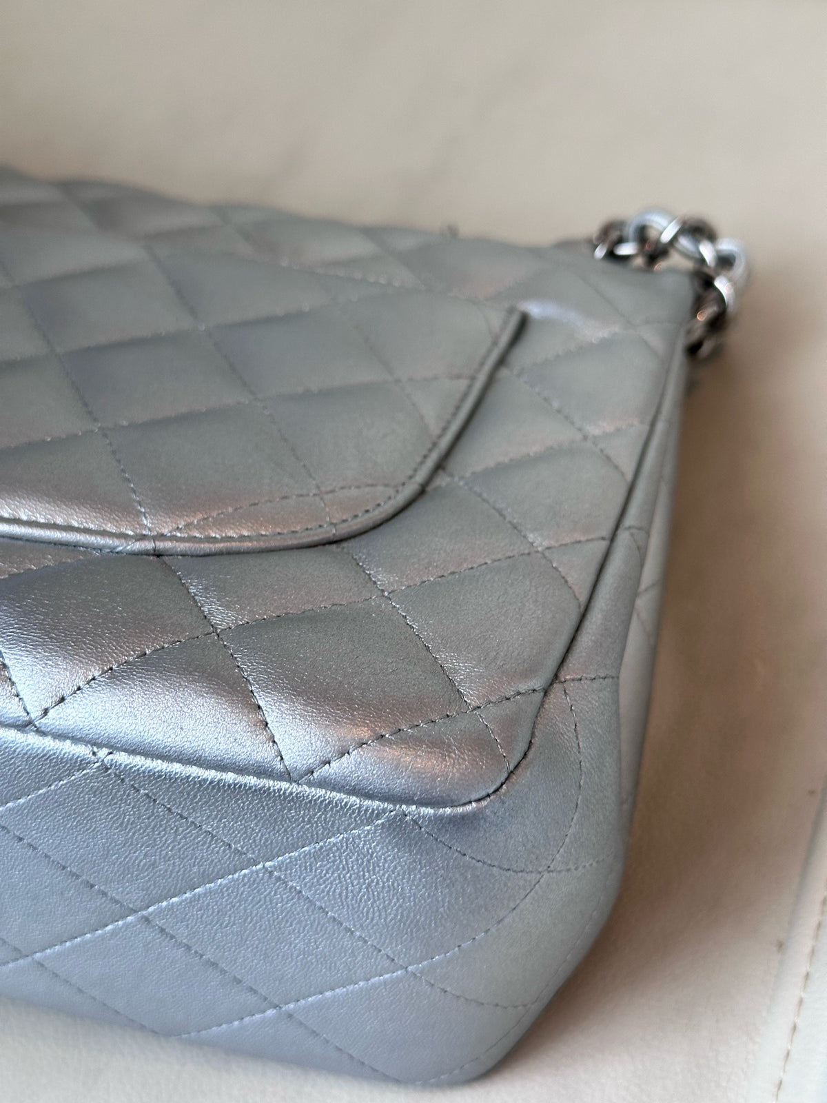 Chanel - Classic Flap Jumbo - Leather - Silver - (large)
