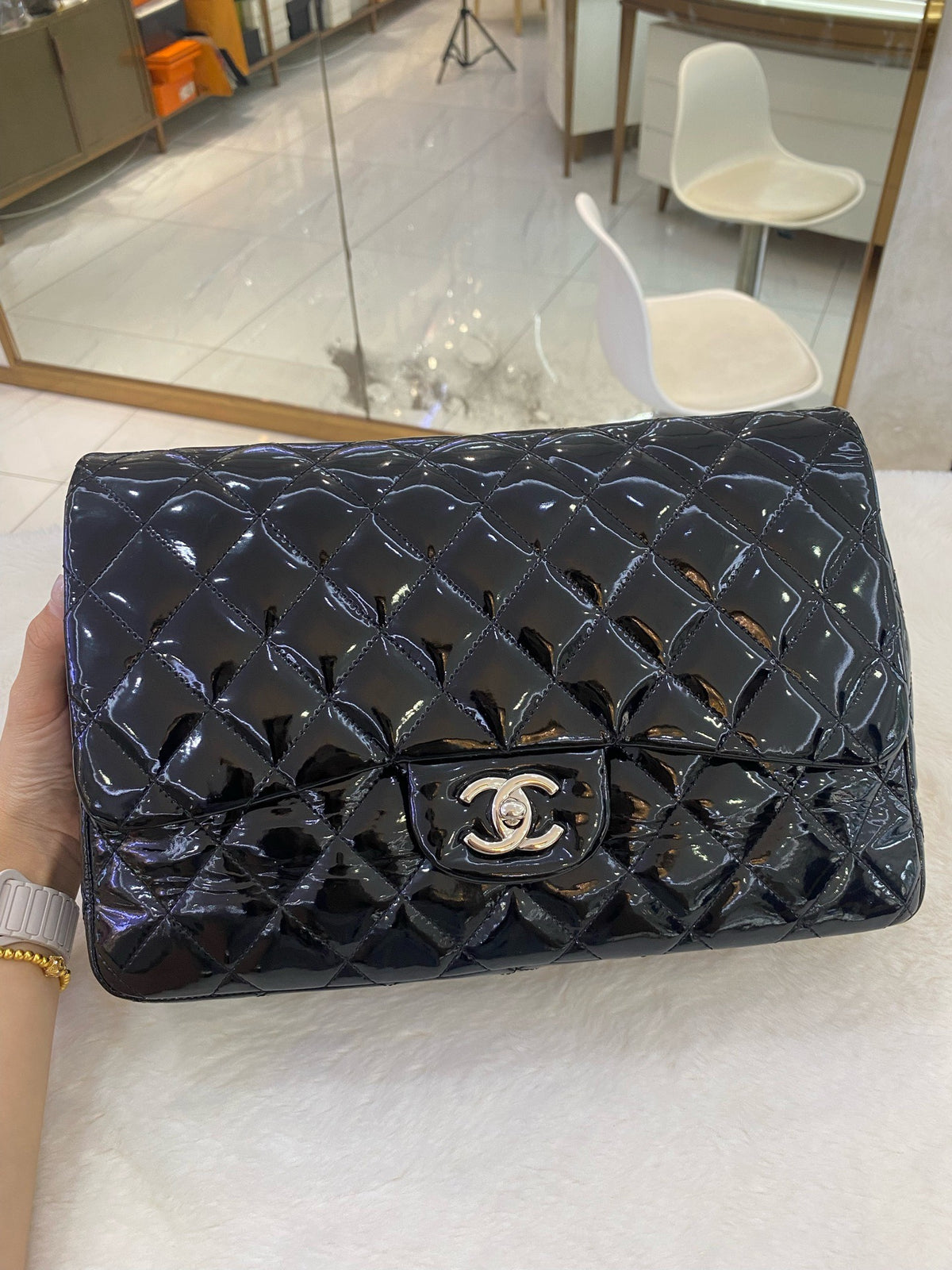 Chanel - Classic Flap Jumbo - Patent leather - Black - (extra-large)