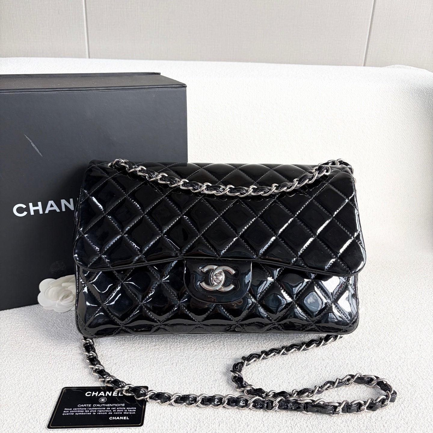 Chanel - Classic Flap Jumbo - Patent leather - Black - (Jumbo)