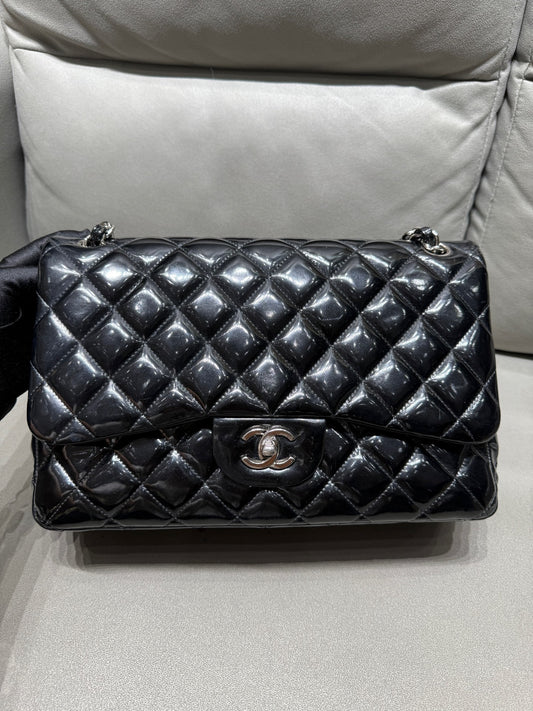 Chanel - Classic Flap Jumbo - Patent leather - Black - (large)