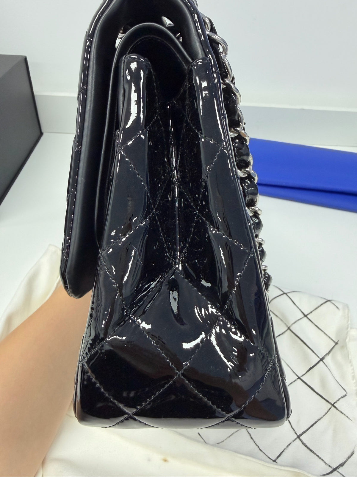 Chanel - Classic Flap Jumbo - Patent leather - Black - (large)