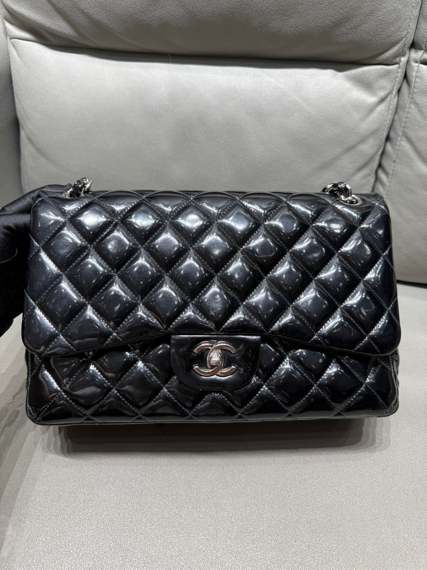 Chanel - Classic Flap Jumbo - Patent leather - Black - (large)
