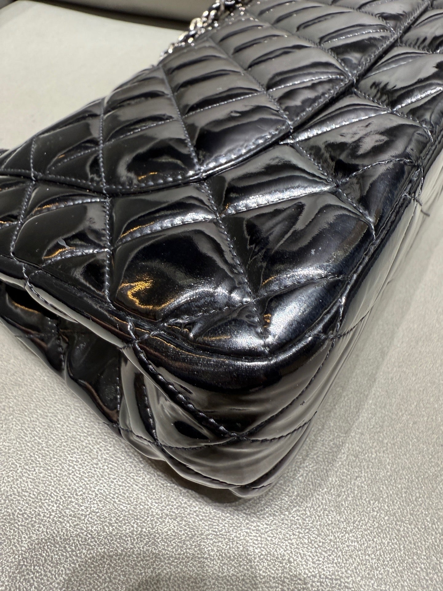 Chanel - Classic Flap Jumbo - Patent leather - Black - (large)