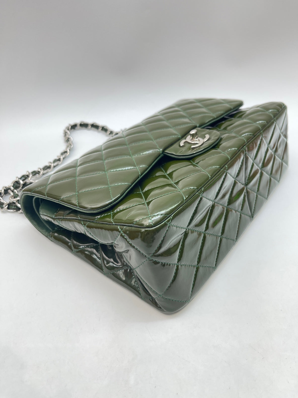 Chanel - Classic Flap Jumbo - Patent leather - Green - (Jumbo)