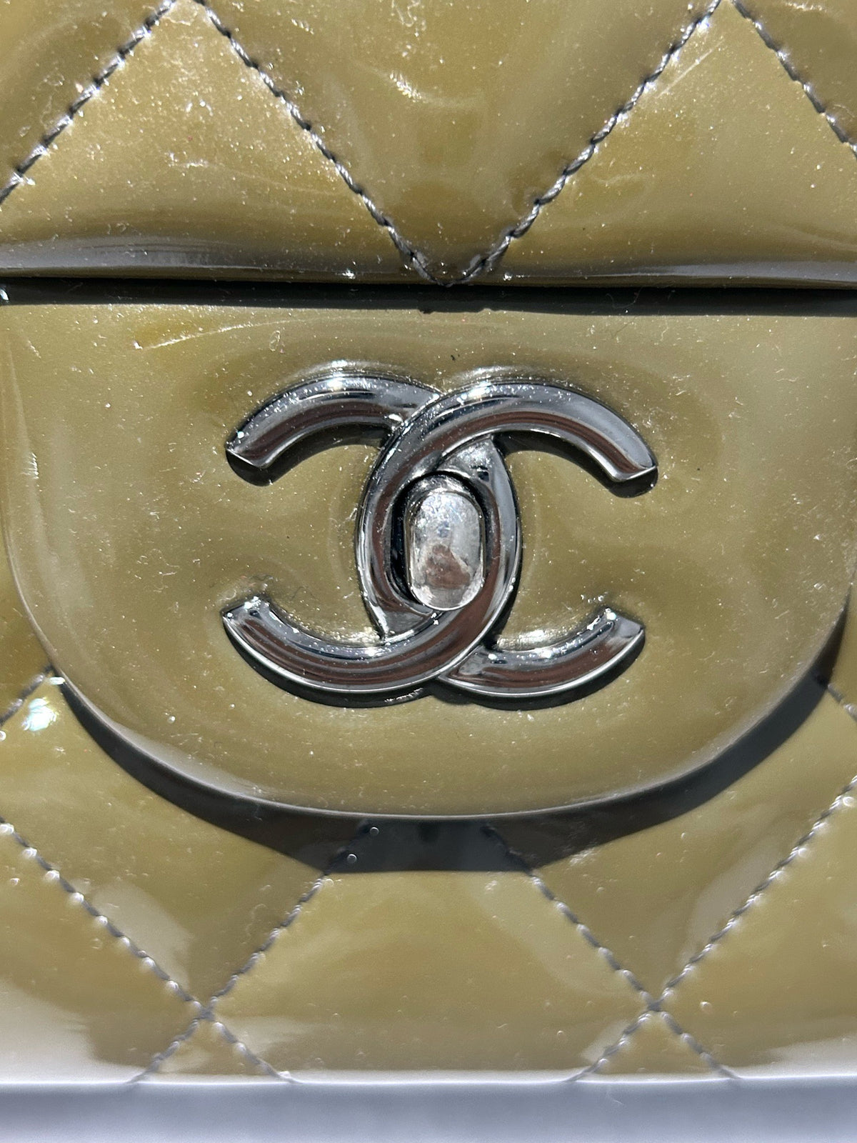 Chanel - Classic Flap Jumbo - Patent leather - Green - (large)