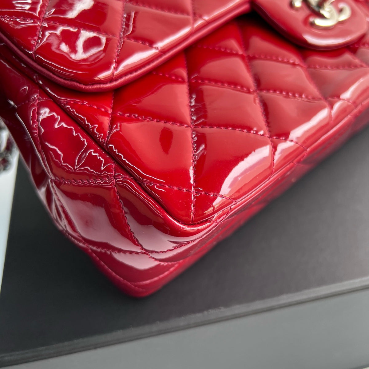 Chanel - Classic Flap Jumbo - Patent leather - Red - (large)
