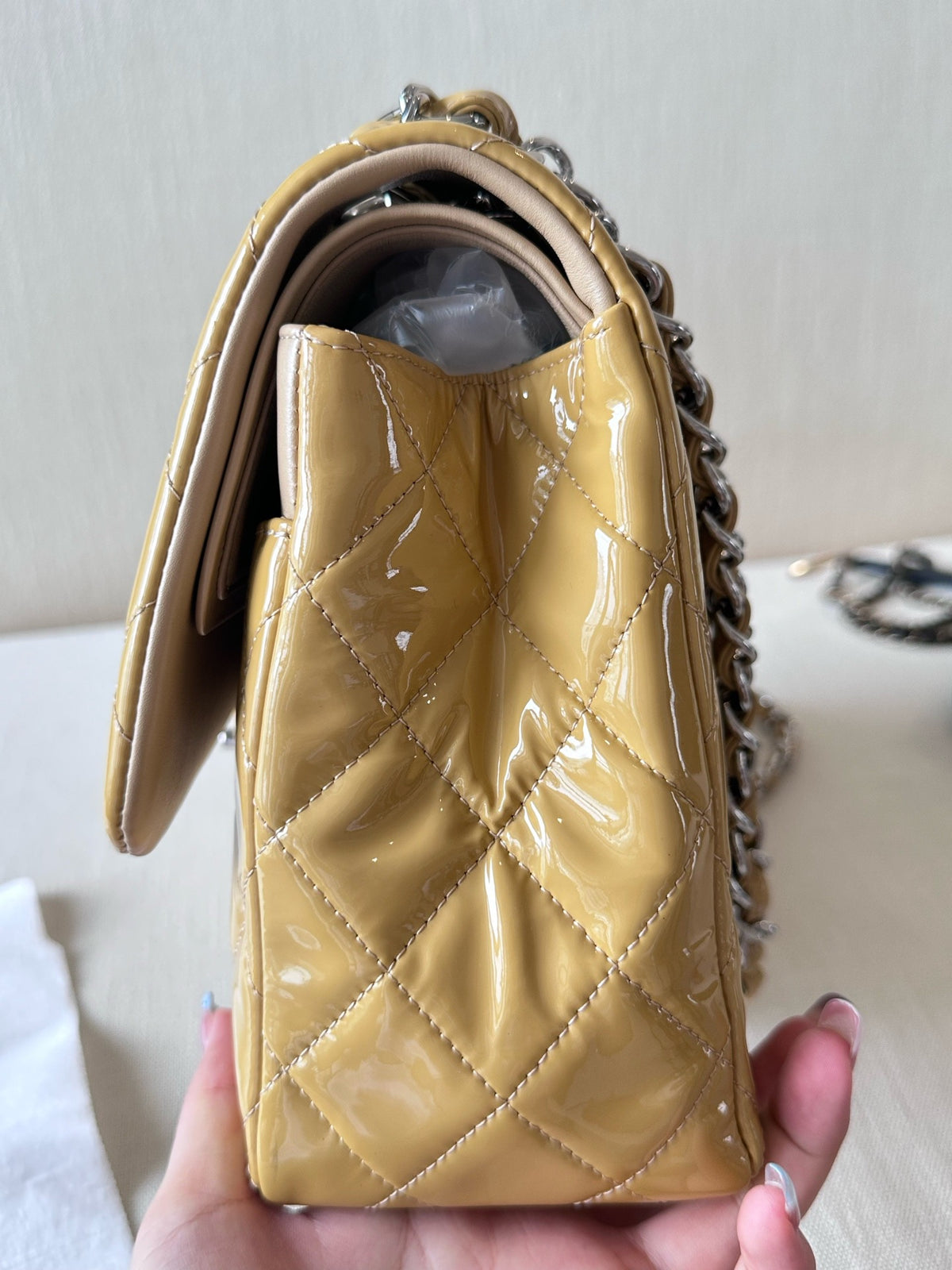 Chanel - Classic Flap Jumbo - Patent leather - Yellow - (large)