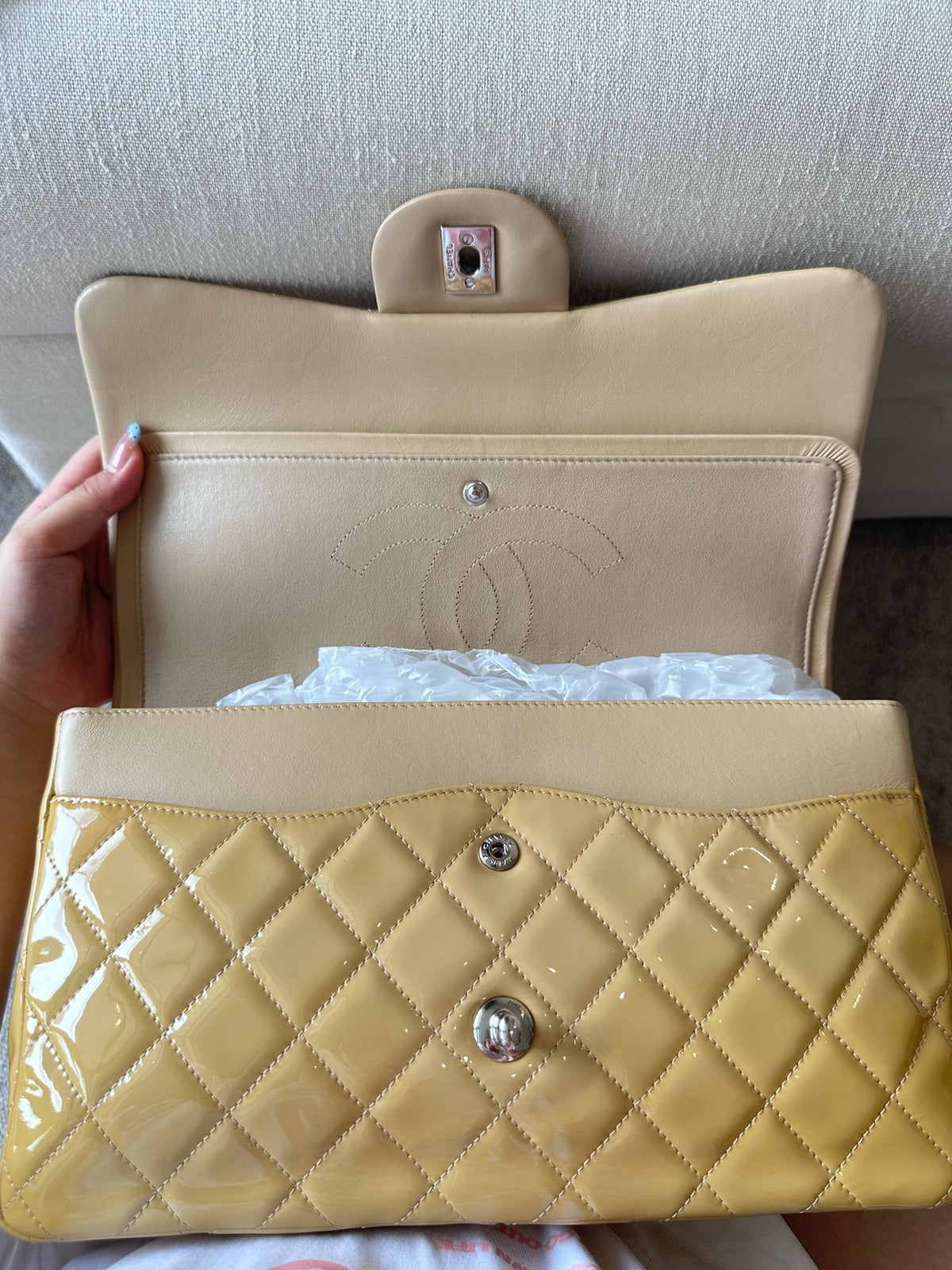 Chanel - Classic Flap Jumbo - Patent leather - Yellow - (large)