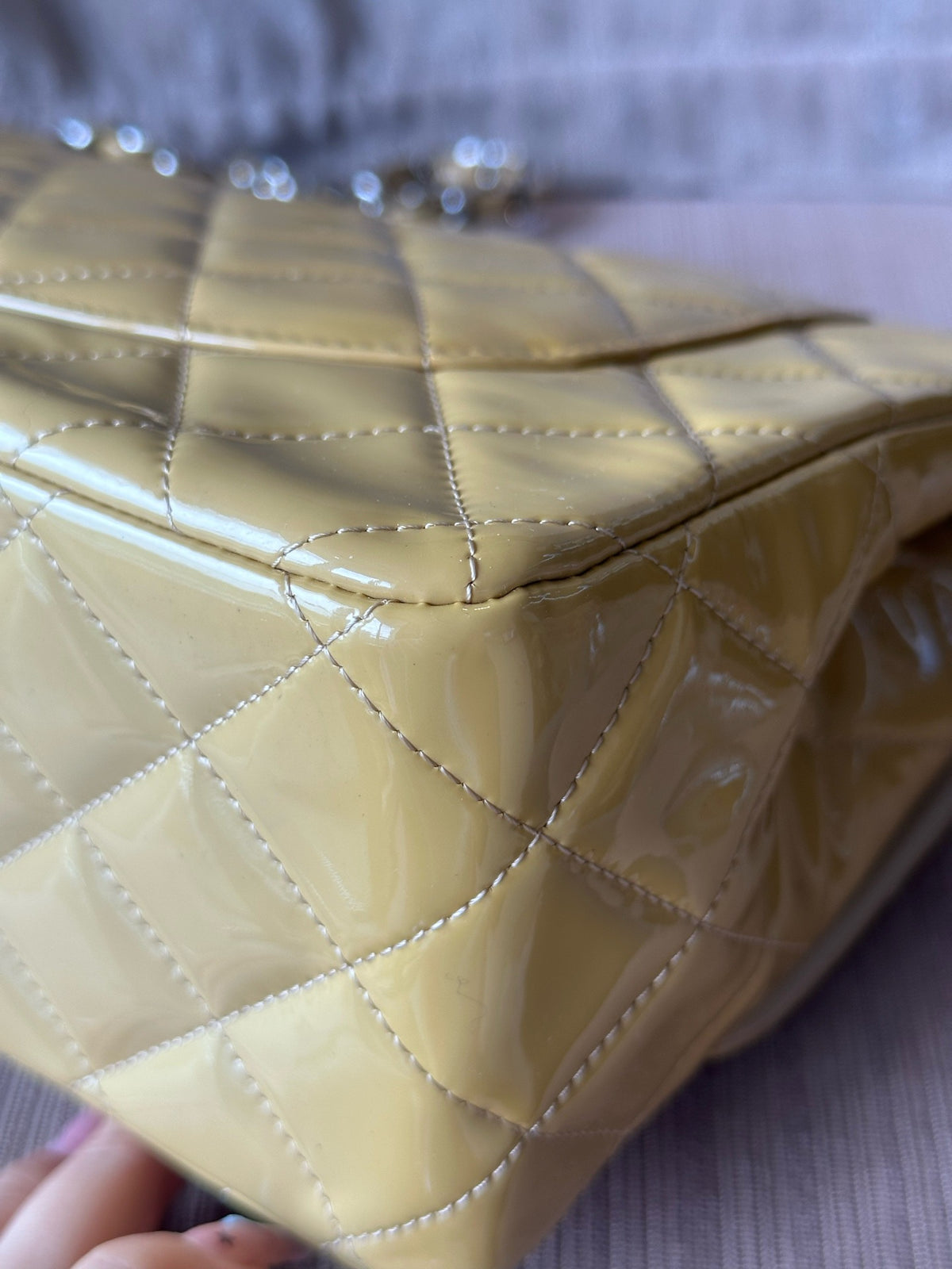 Chanel - Classic Flap Jumbo - Patent leather - Yellow - (large)