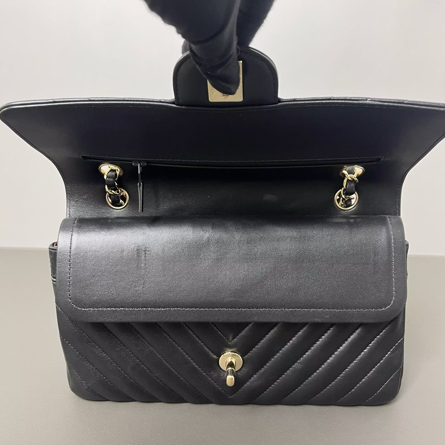 Chanel - Classic Flap - Lambskin leather - Black with Red Interior - (medium)