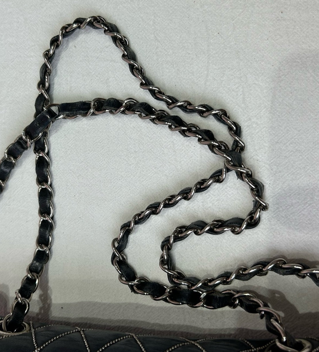 Chanel - Classic Flap Large - Leather - Black - (large)