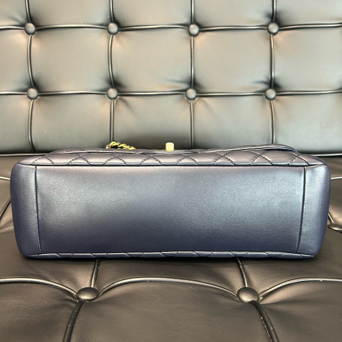 Chanel - Classic Flap Large - Leather - Navy - (large)