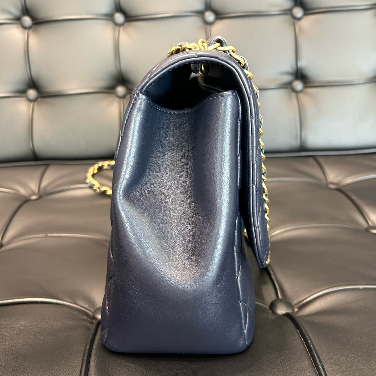 Chanel - Classic Flap Large - Leather - Navy - (large)