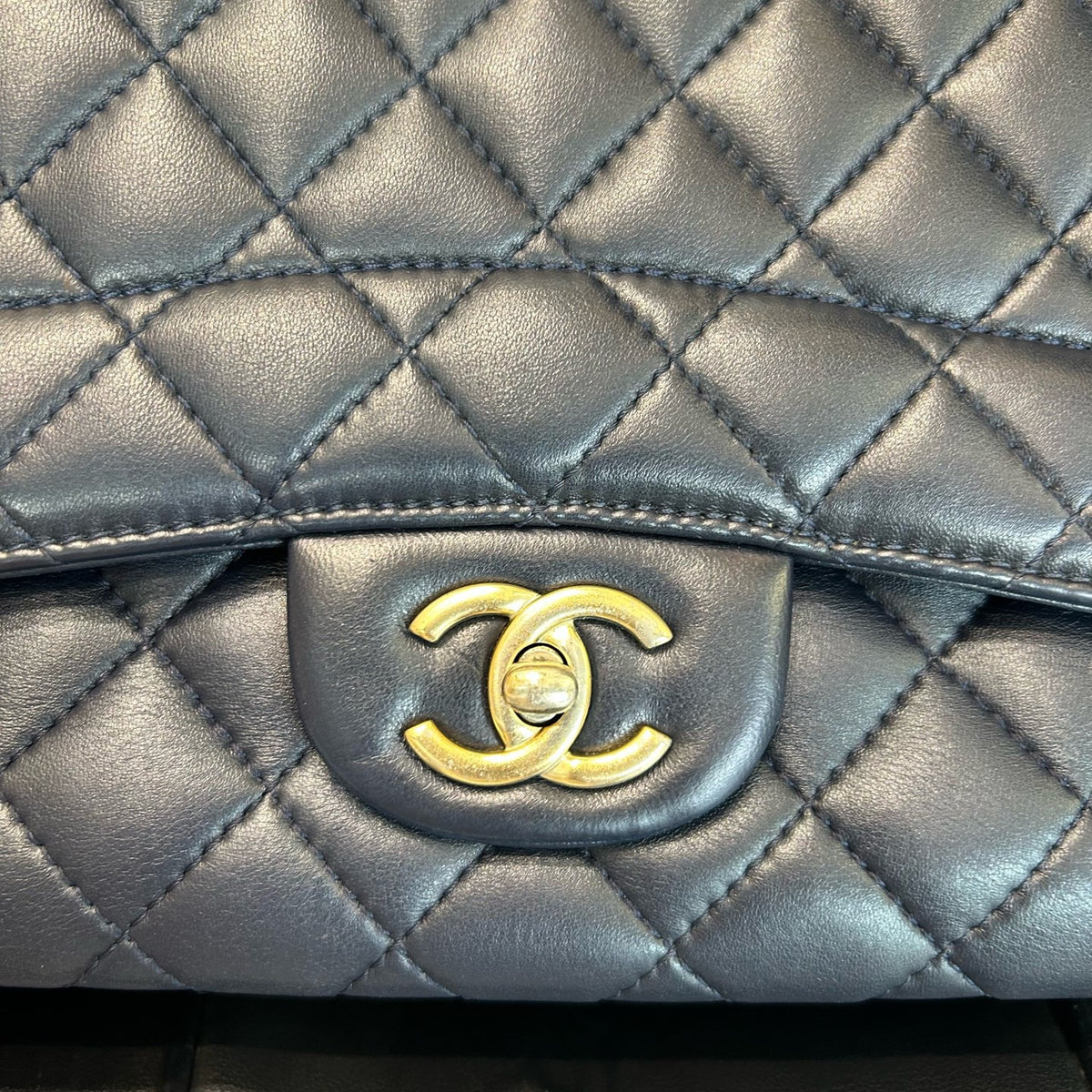 Chanel - Classic Flap Large - Leather - Navy - (large)