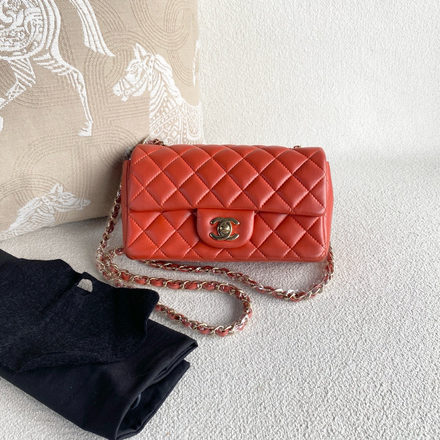 Chanel - Classic Flap Large Mini - Lambskin leather - Orange Red with Gold-Tone Hardware - (Mini)