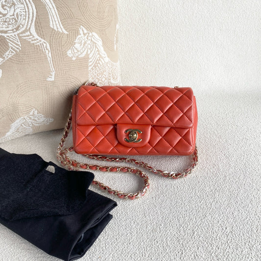 Chanel - Classic Flap Large Mini - Lambskin leather - Orange Red with Gold-Tone Hardware - (Mini)