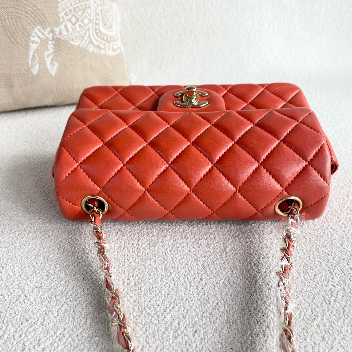 Chanel - Classic Flap Large Mini - Lambskin leather - Orange Red with Gold-Tone Hardware - (Mini)