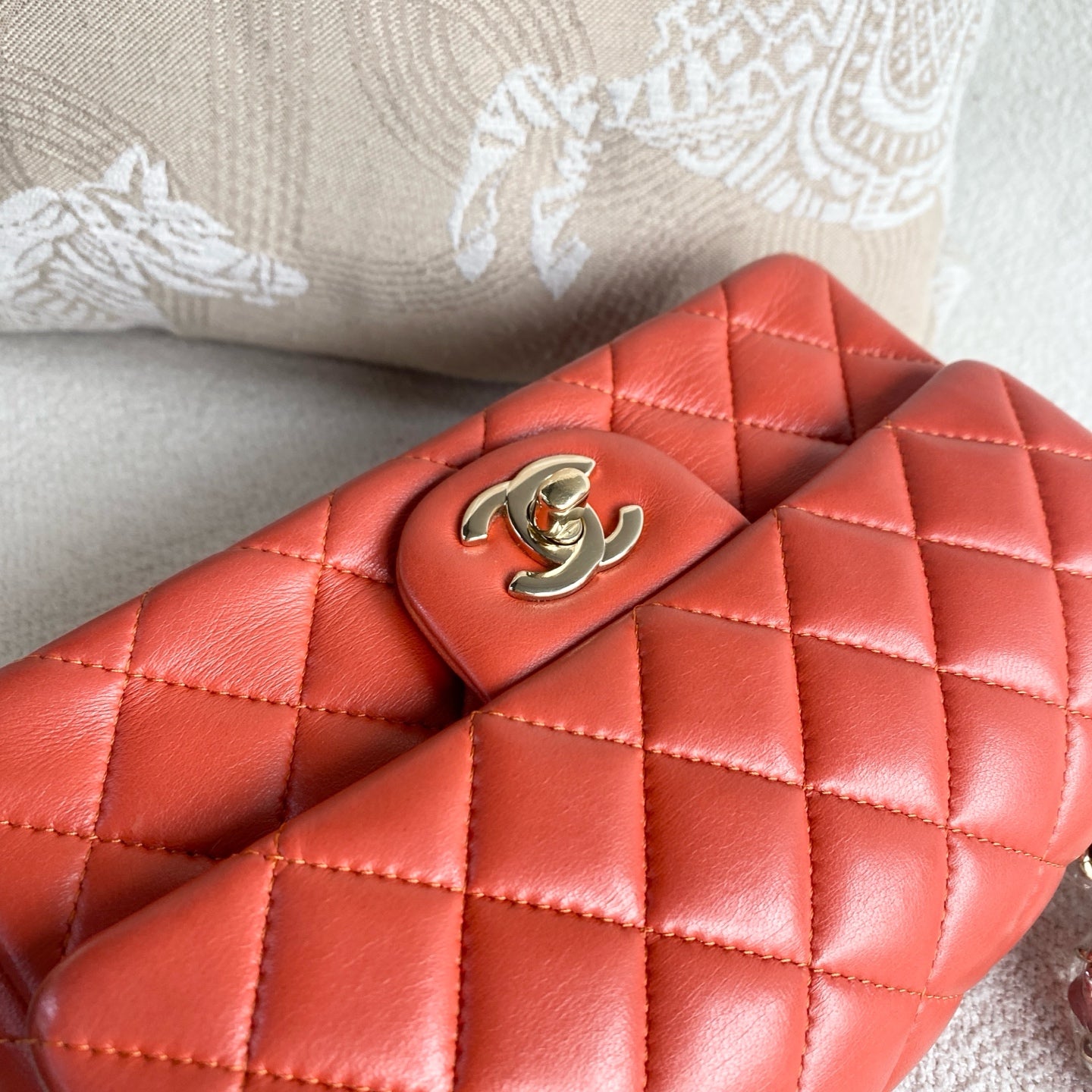 Chanel - Classic Flap Large Mini - Lambskin leather - Orange Red with Gold-Tone Hardware - (Mini)