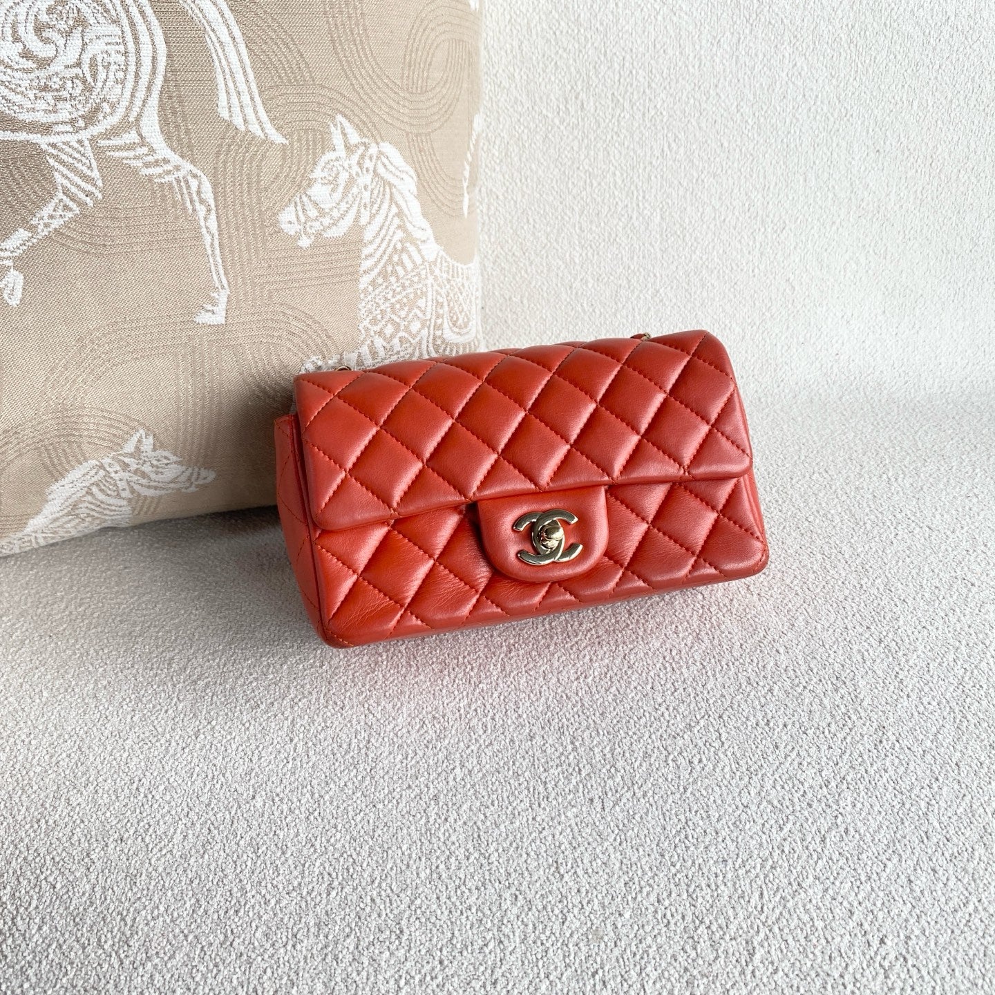 Chanel - Classic Flap Large Mini - Lambskin leather - Orange Red with Gold-Tone Hardware - (Mini)