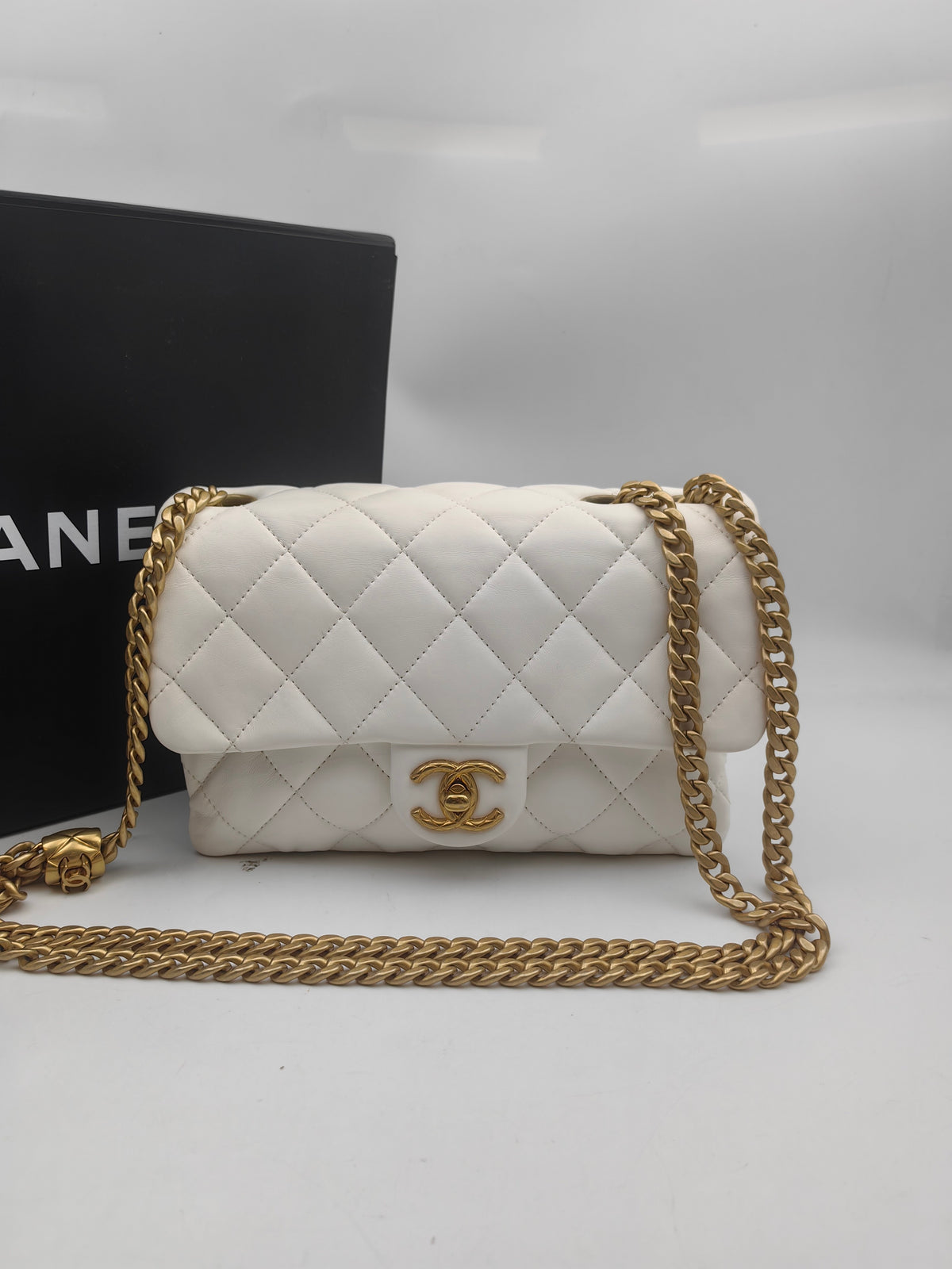Chanel - Classic Flap Large Mini - Leather - White - (mini)