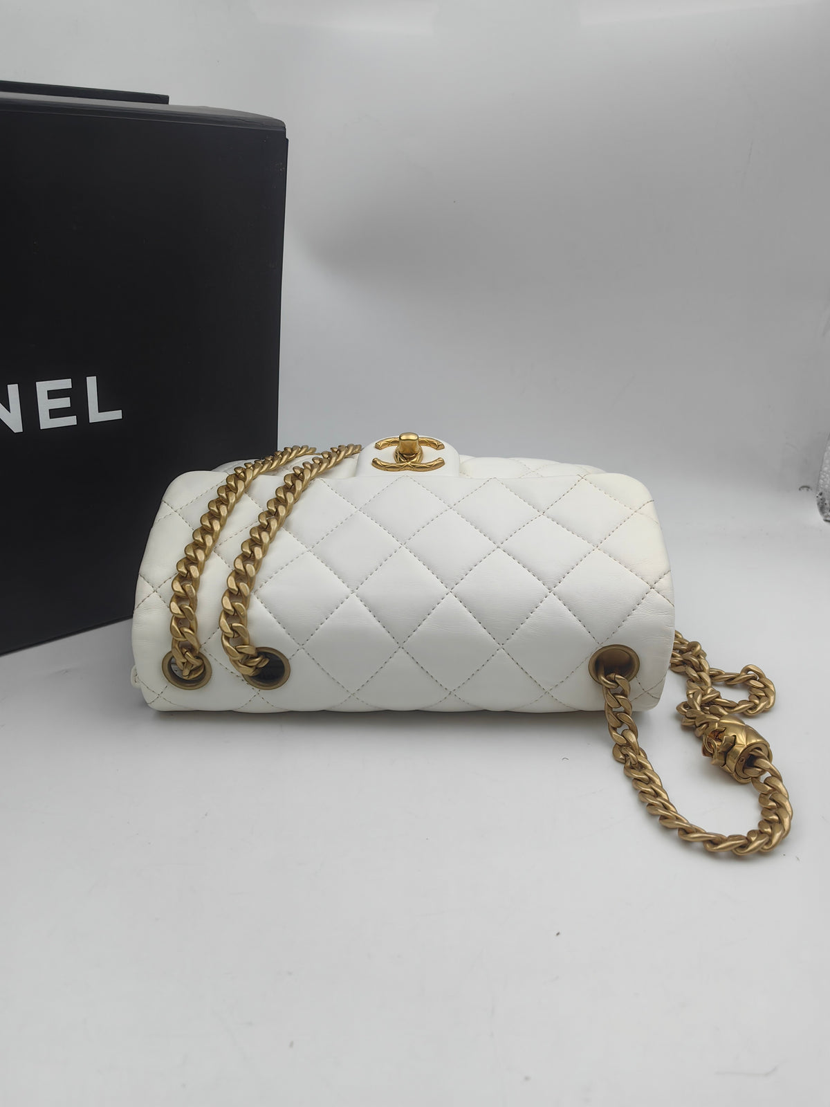 Chanel - Classic Flap Large Mini - Leather - White - (mini)