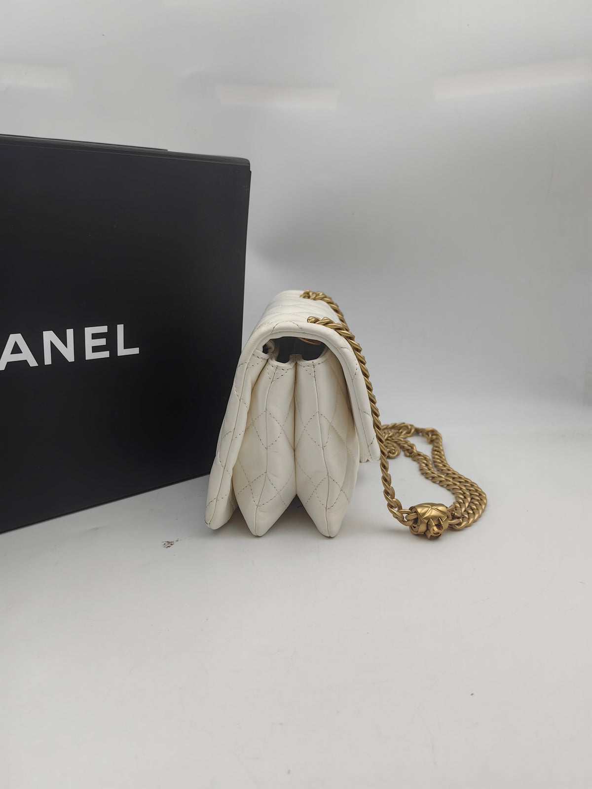 Chanel - Classic Flap Large Mini - Leather - White - (mini)