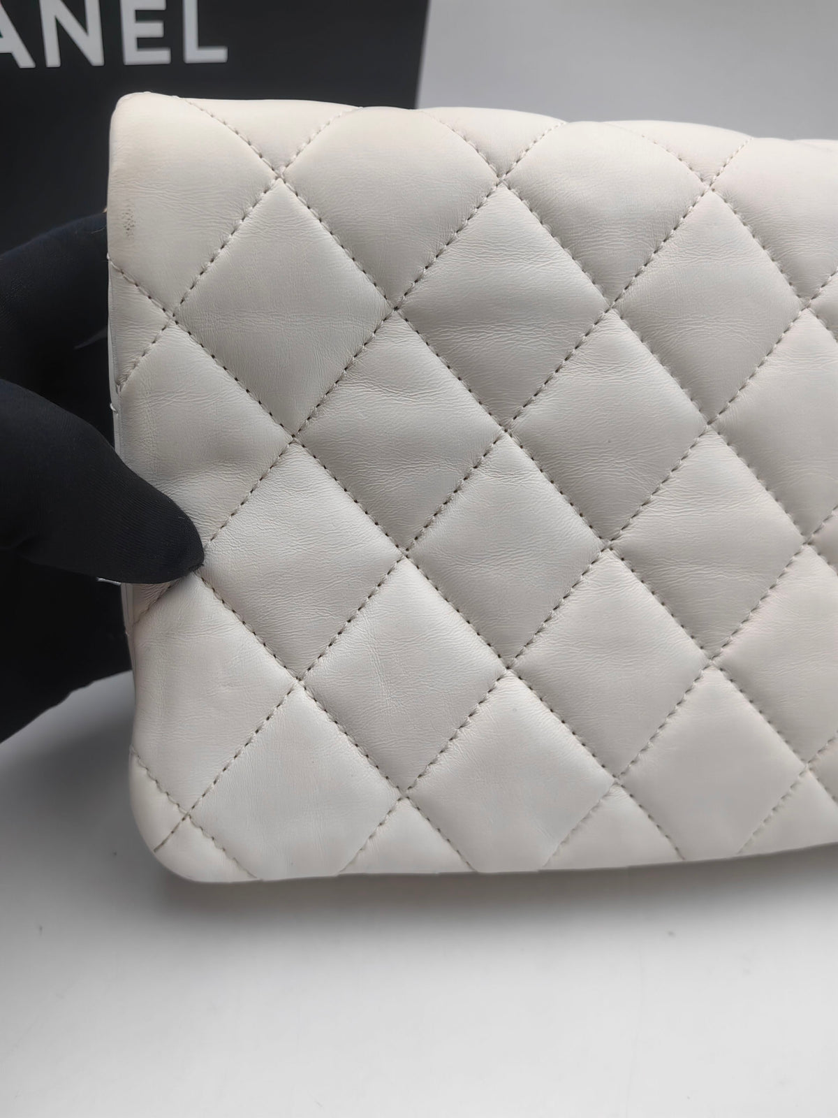 Chanel - Classic Flap Large Mini - Leather - White - (mini)