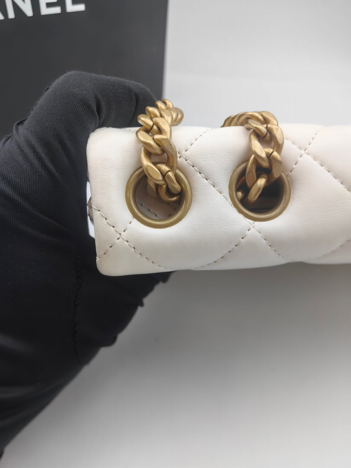 Chanel - Classic Flap Large Mini - Leather - White - (mini)