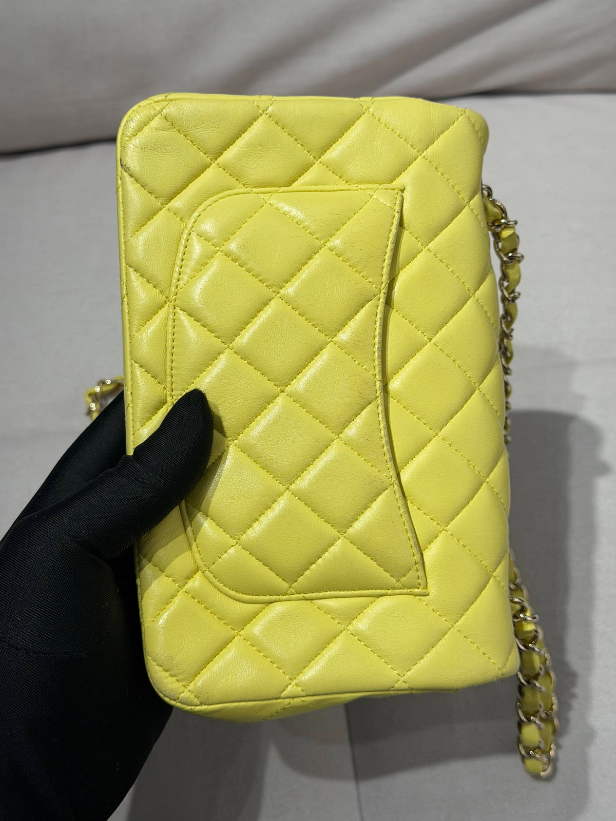 Chanel - Classic Flap Large Mini - Leather - Yellow - (mini)