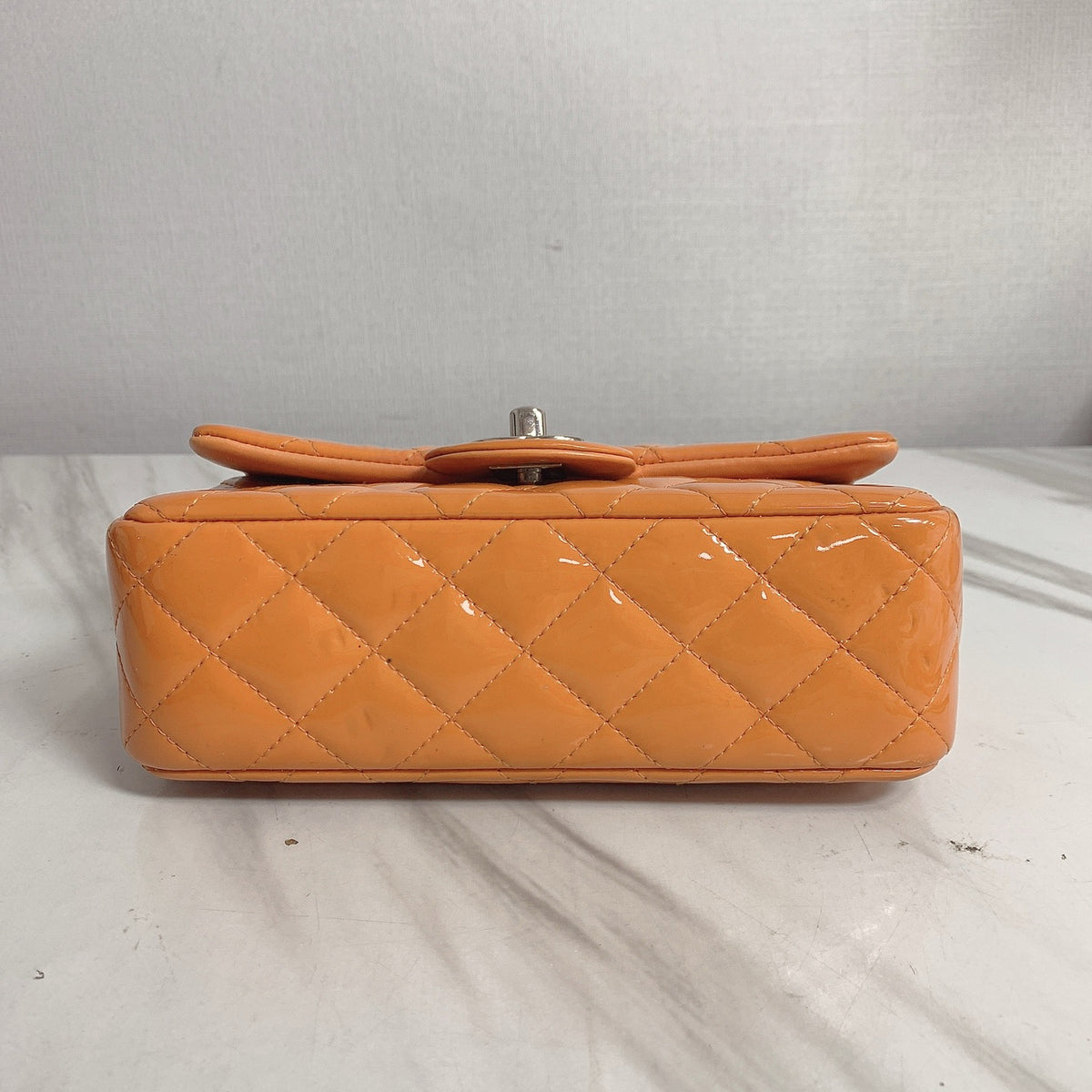 Chanel - Classic Flap Large Mini - Patent leather - Orange - (Mini)