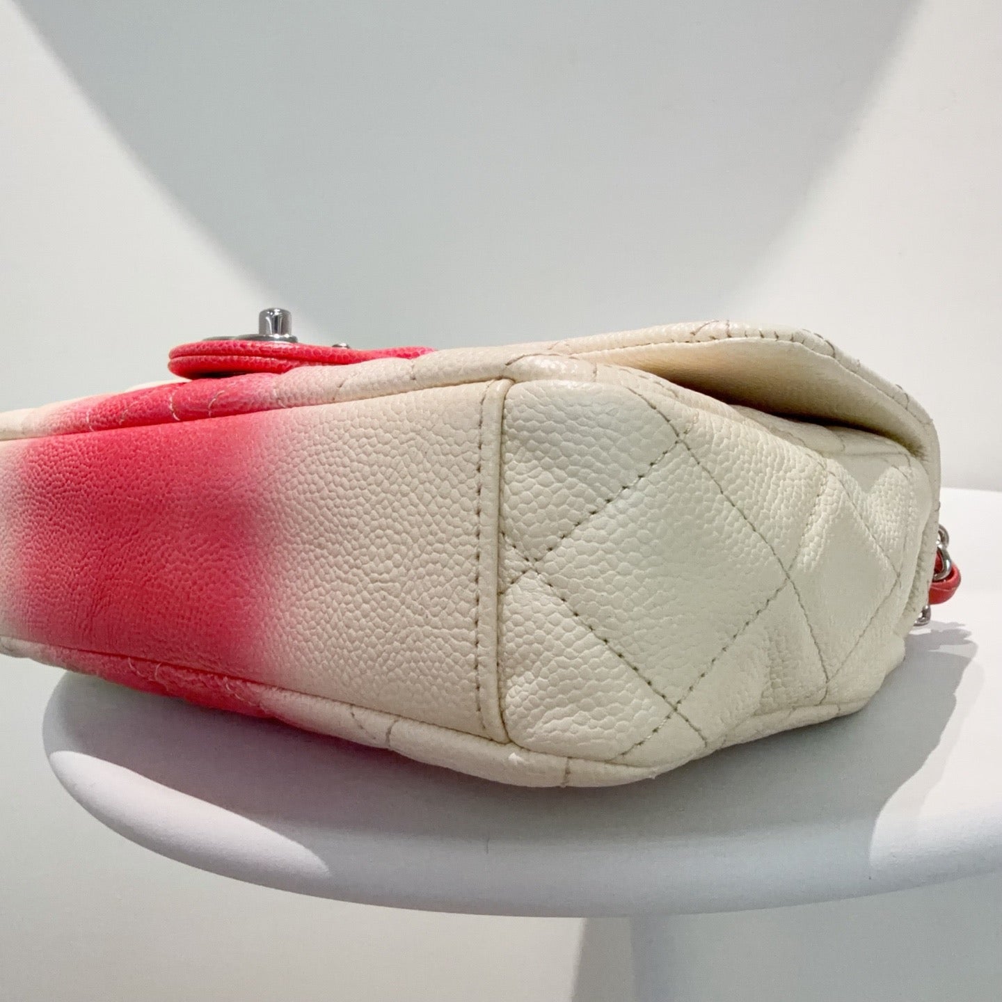 Chanel - Classic Flap - Leather - Beige - (small)
