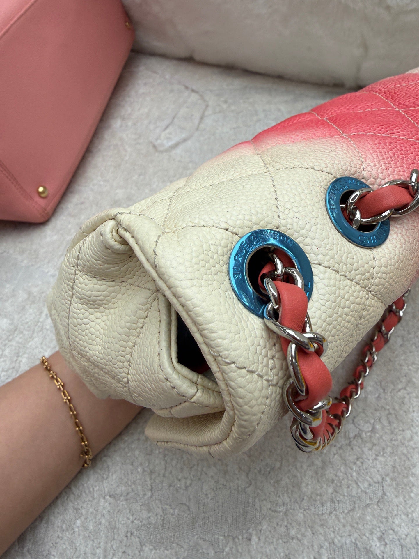 Chanel - Classic Flap - Leather - Beige - (small)