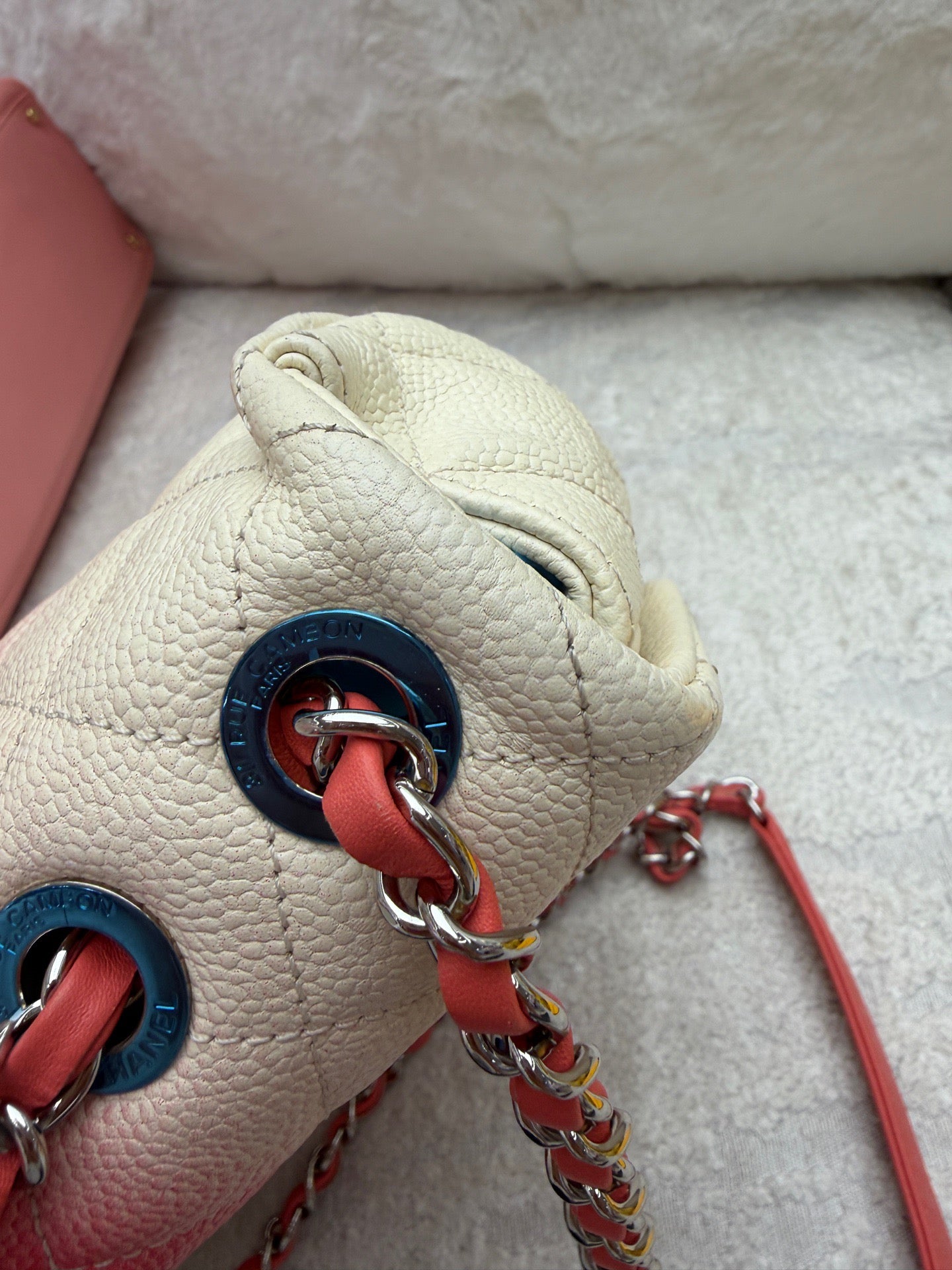 Chanel - Classic Flap - Leather - Beige - (small)