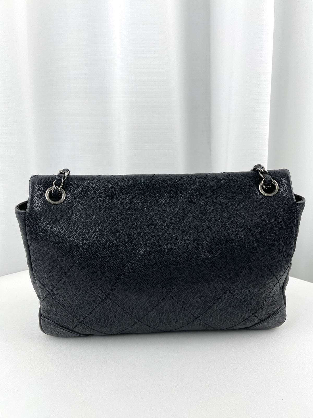 Chanel - Classic Flap - Leather - Black