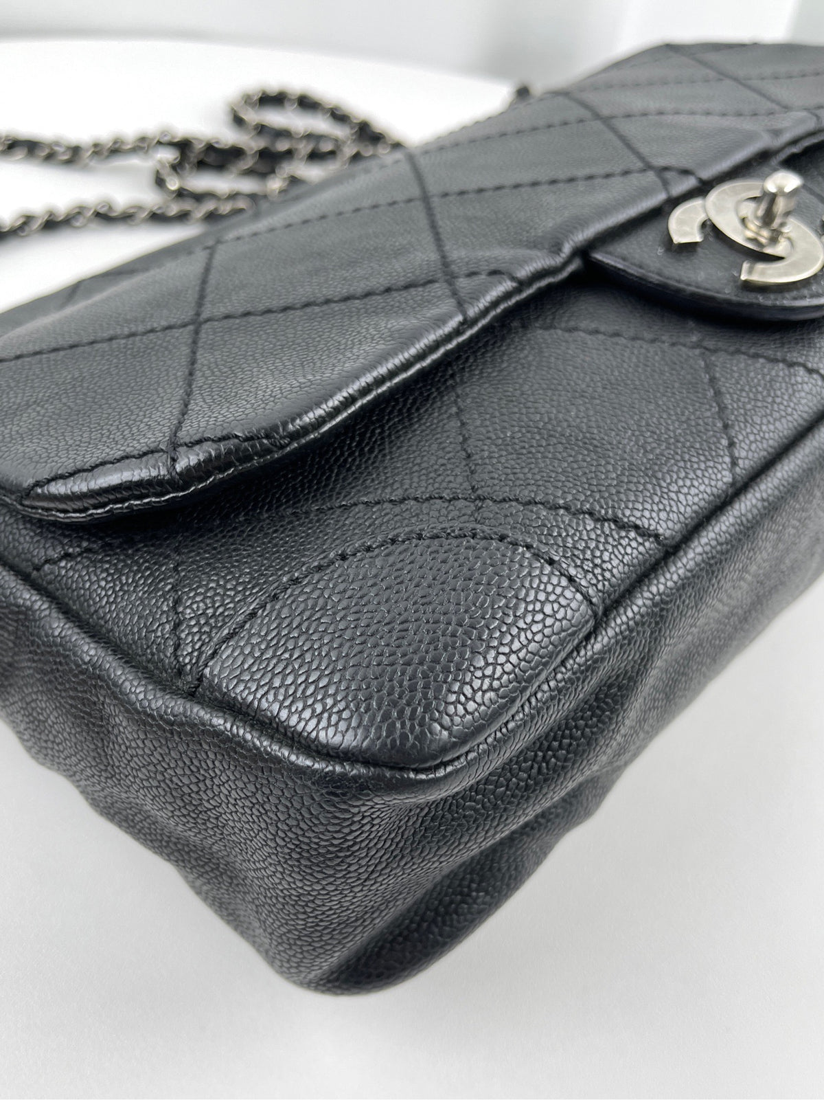 Chanel - Classic Flap - Leather - Black