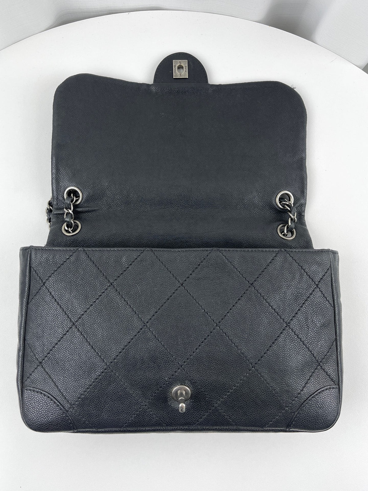 Chanel - Classic Flap - Leather - Black