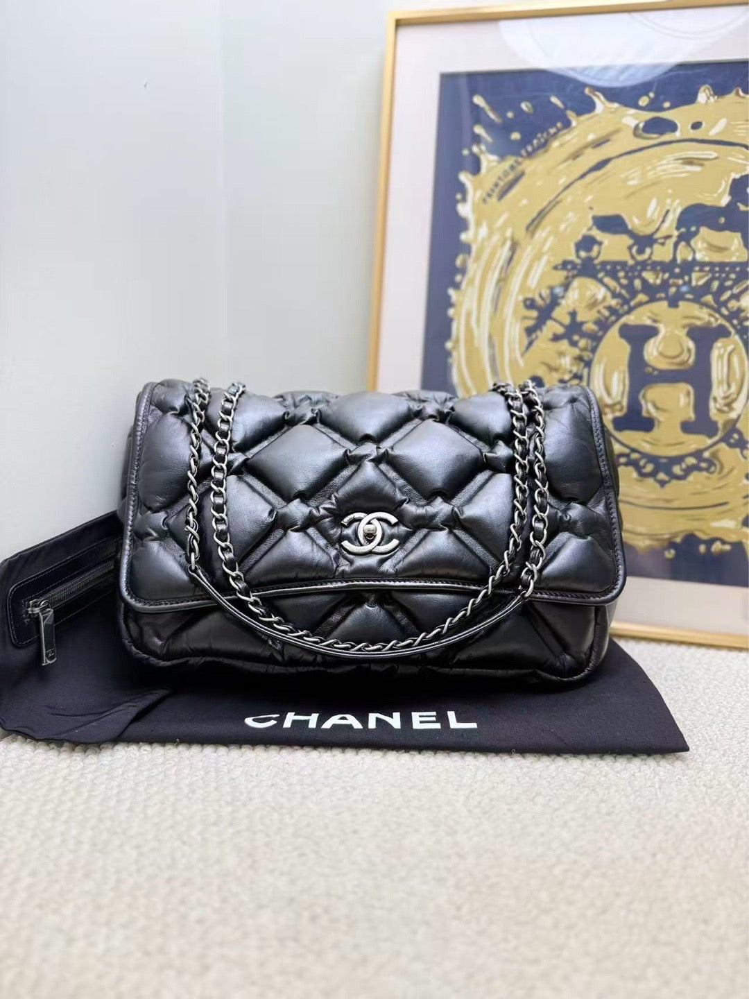 Chanel - Classic Flap - Leather - Black - (large)