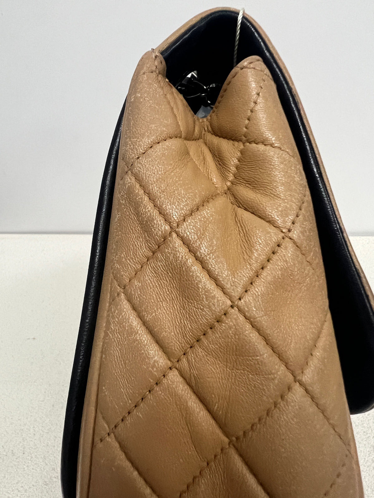 Chanel - Classic Flap - Leather - Black - (large)