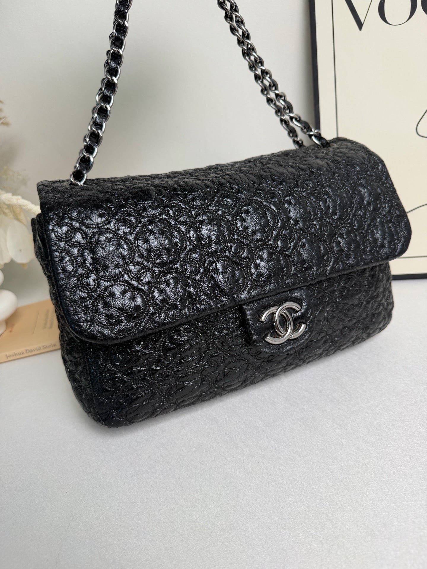 Chanel - Classic Flap - Leather - Black - (medium)