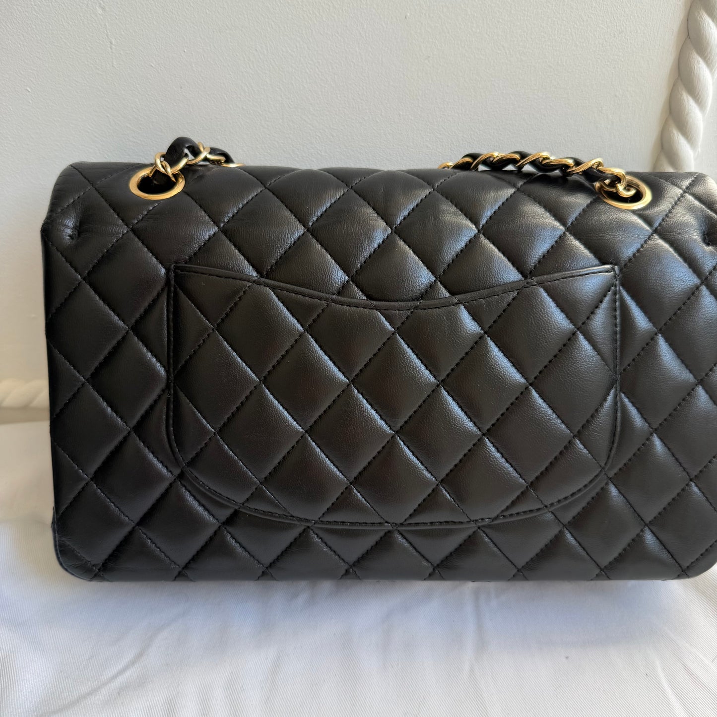 Chanel - Classic Flap - Leather - Black - (medium)