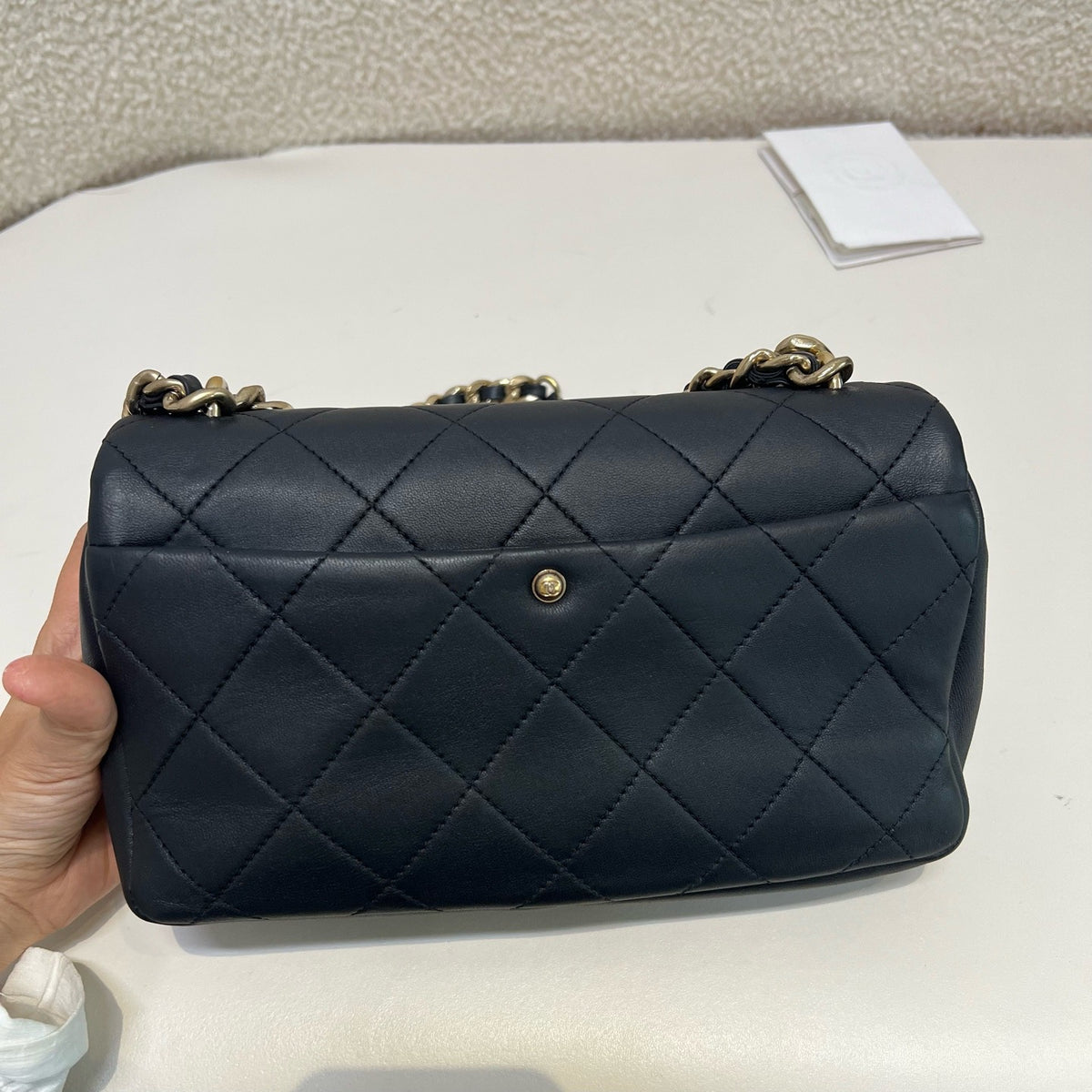 Chanel - Classic Flap - Leather - Black - (medium)