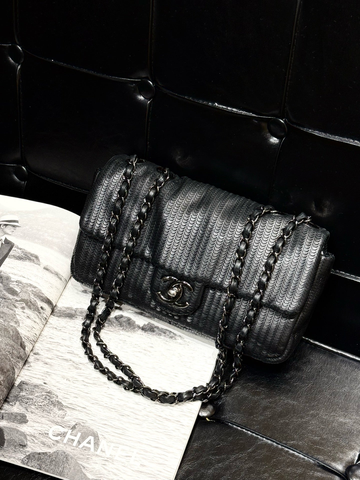 Chanel - Classic Flap - Leather - Black - (mini)