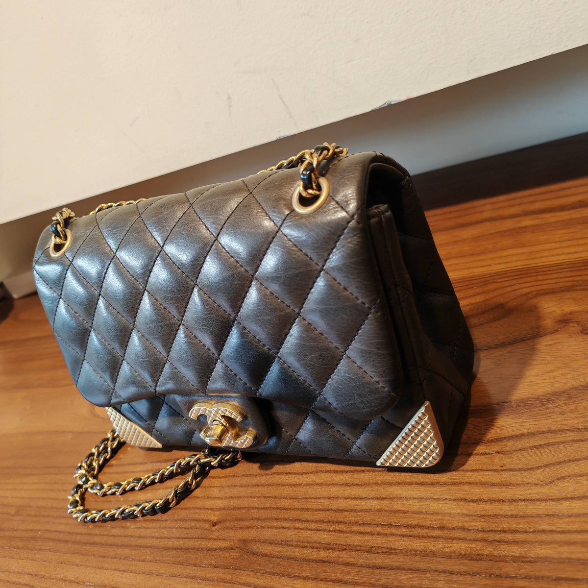 Chanel - Classic Flap - Leather - Black - (mini)