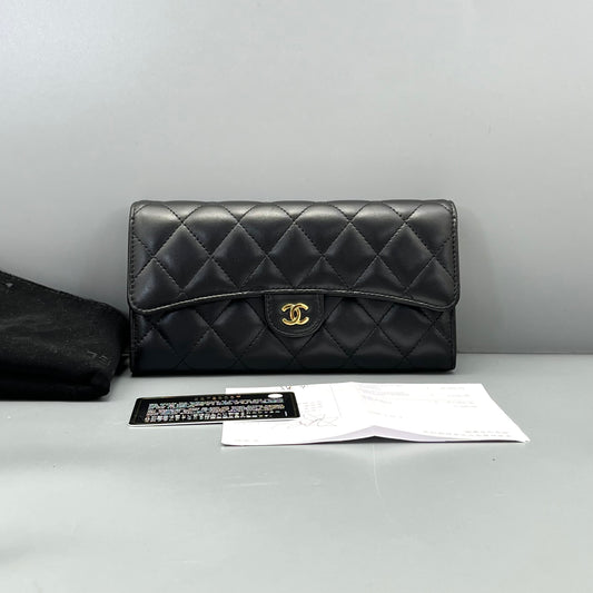 Chanel - Classic Flap - Leather - Black - (Other)