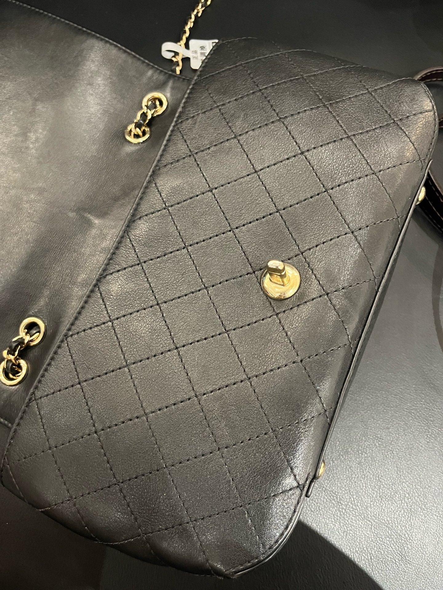 Chanel - Classic Flap - Leather - Black - (small)