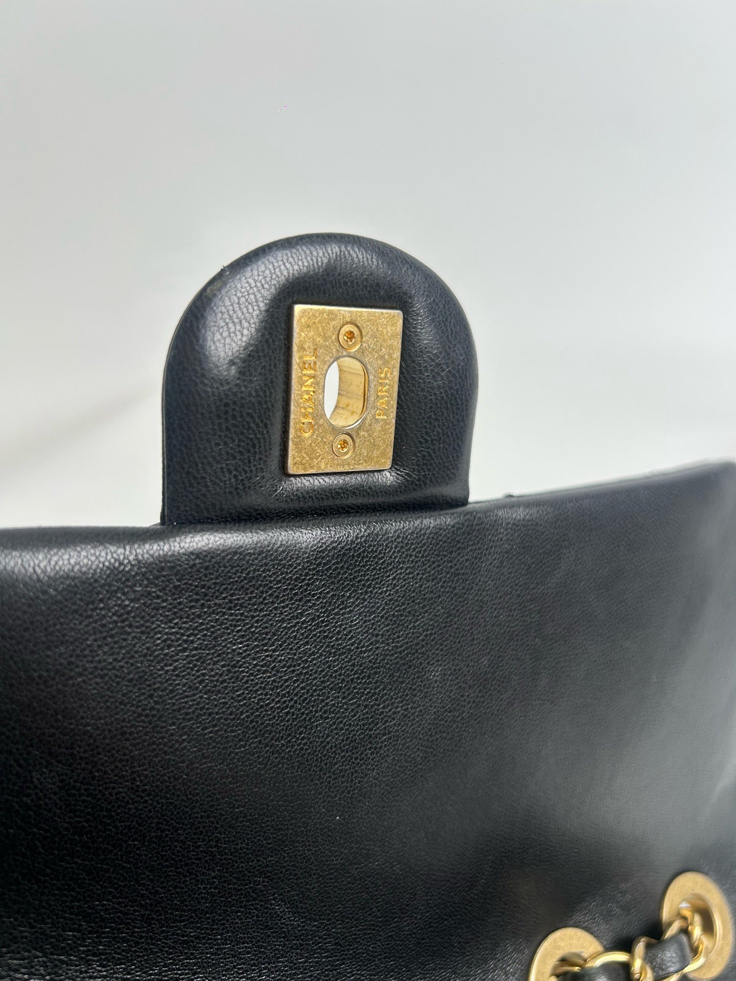 Chanel - Classic Flap - Leather - Black - (small)